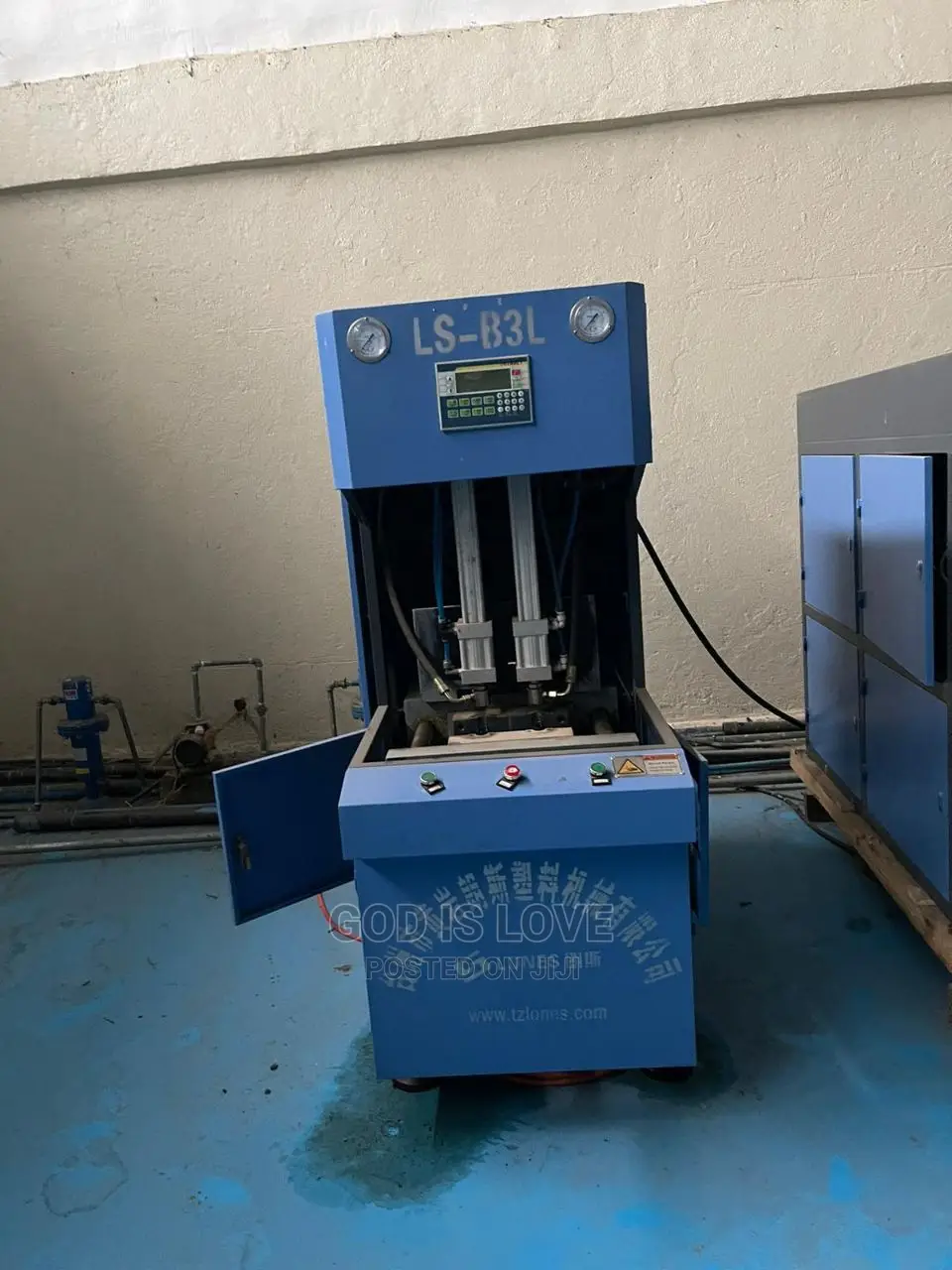 የሚሸጥ የውሃ ፋብሪካ Water Factory for Sell