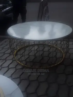 የመሀል ጠረጴዛ/Center Table/