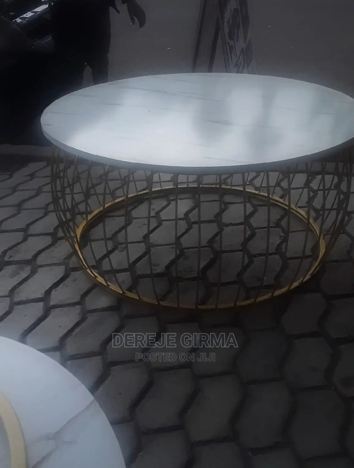 የመሀል ጠረጴዛ/Center Table/