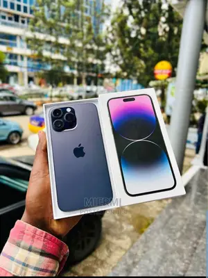 Photo - New Apple iPhone 14 Pro Max 256 GB Purple