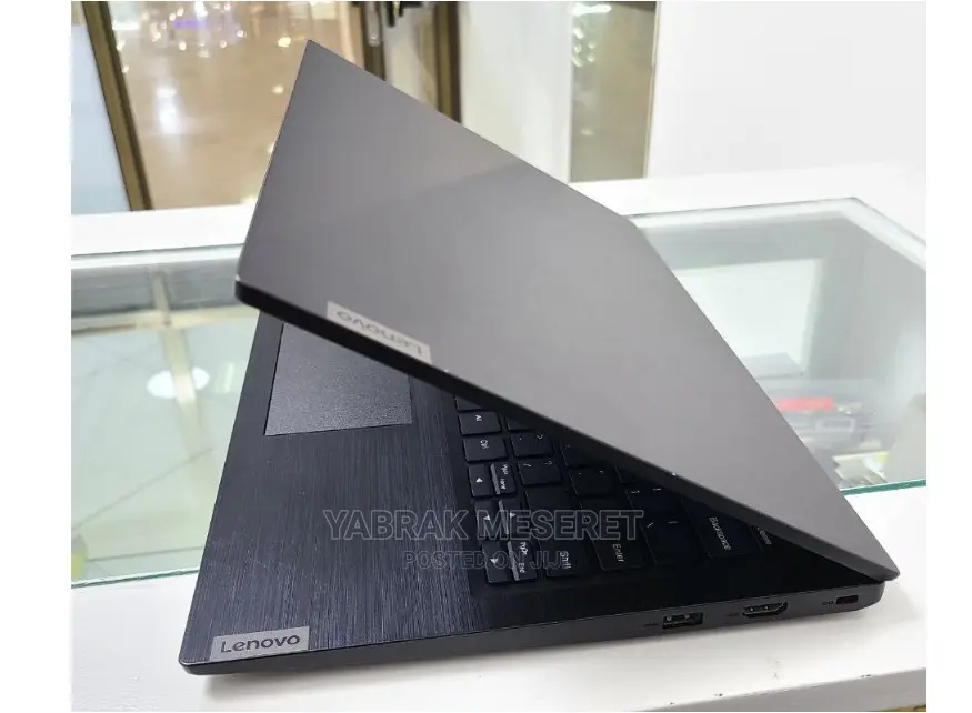 New Laptop Lenovo 4GB AMD A6 SSD 128GB