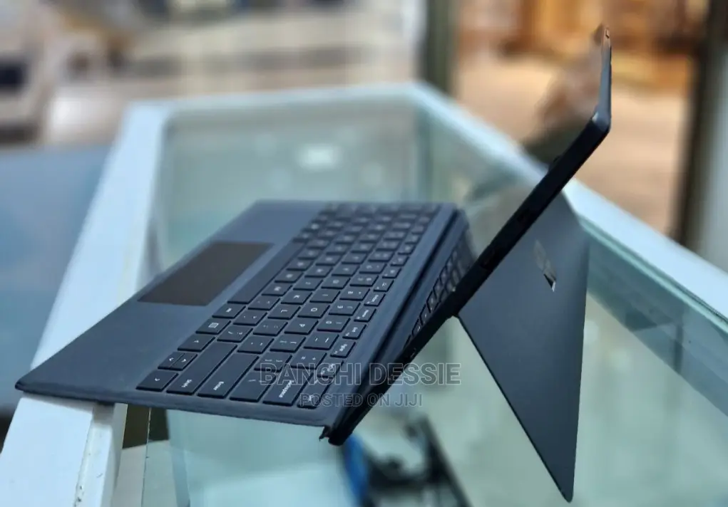 New Laptop Microsoft Surface Pro 6 8GB Intel Core I5 SSD 256GB