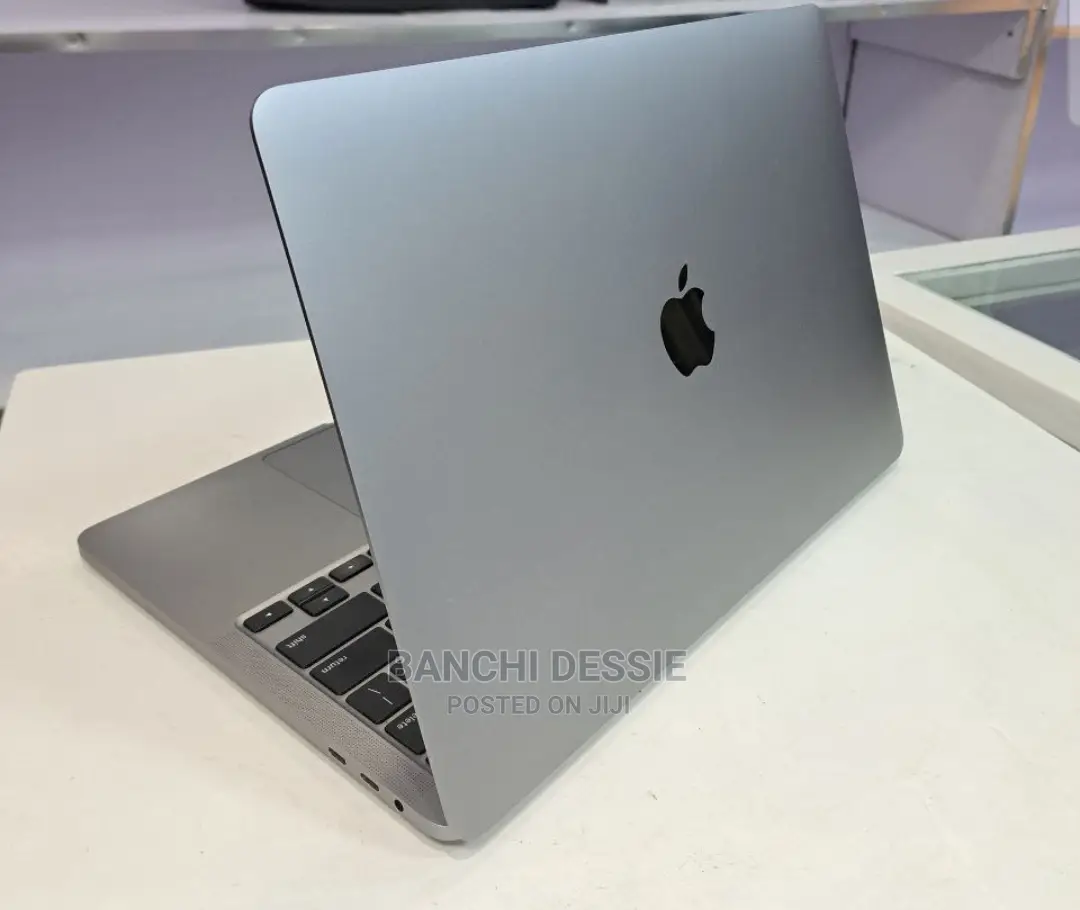 New Laptop Apple MacBook Pro 16GB Intel Core I5 SSD 1T