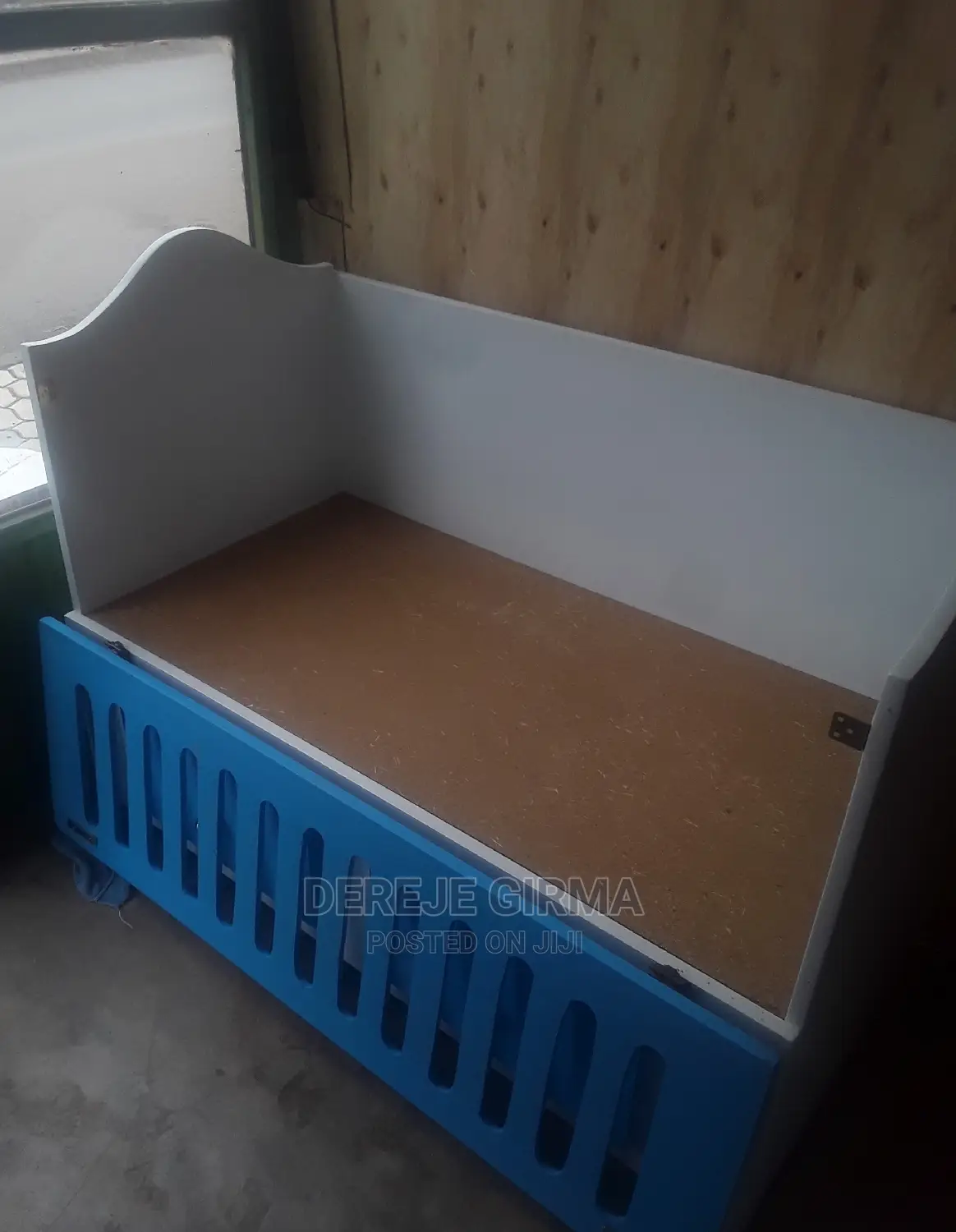 የልጆች አልጋ 1.20 በ 60ሳሜ ስፋት