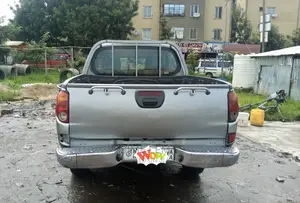 Mitsubishi L200 Double Cab 2.5 180hp 4WD 2008 Gray