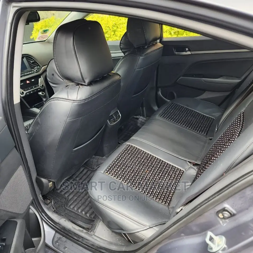 Hyundai Avante 2016 Gray