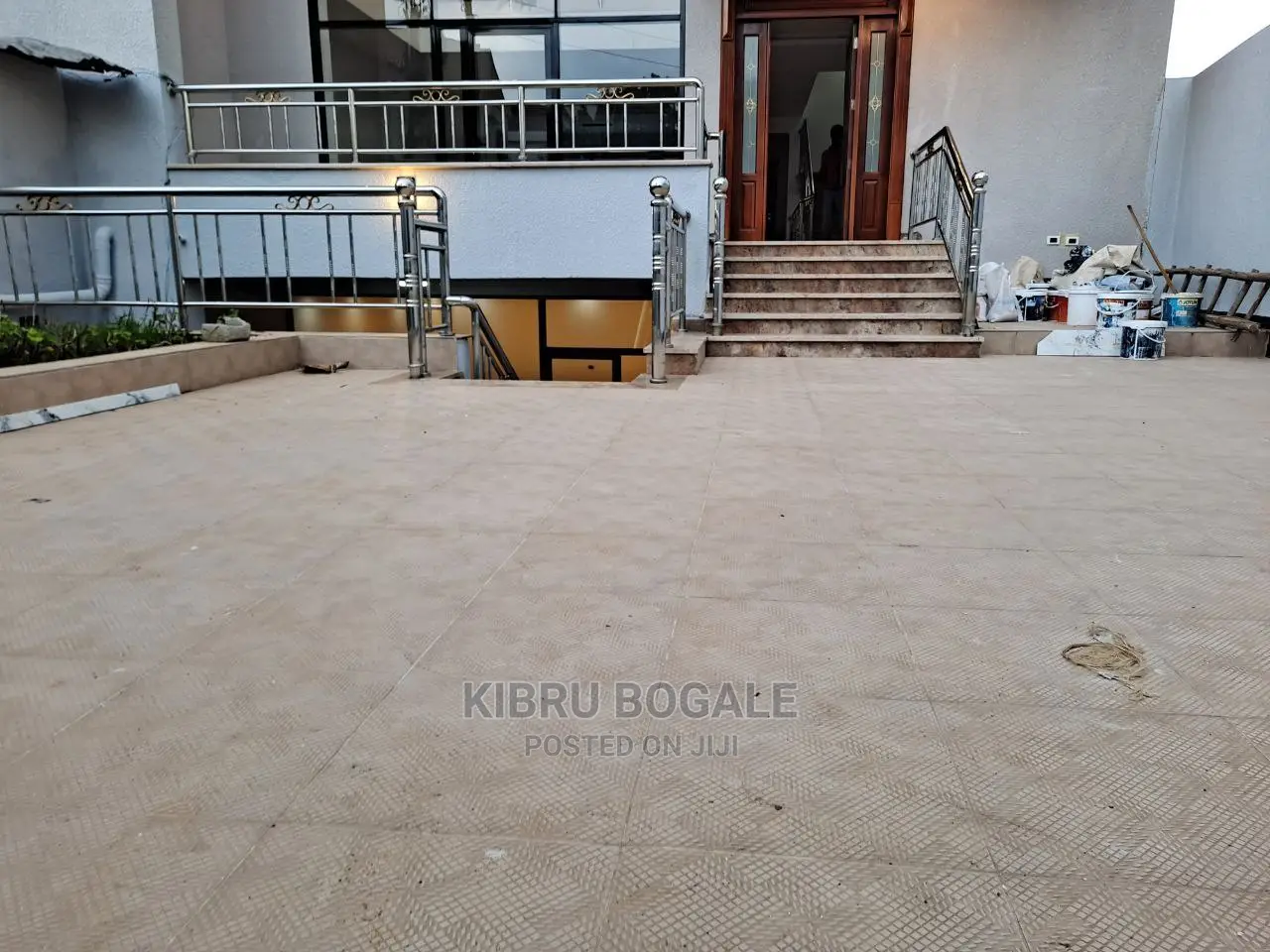 7bdrm House in Cmc Badime, Bole for sale