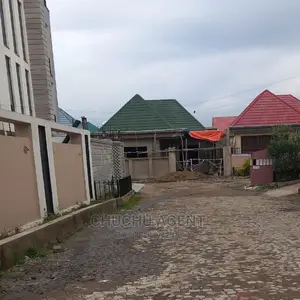 4bdrm House in Bole for sale