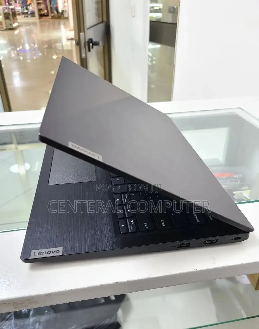 New Laptop Lenovo IdeaPad Z580 4GB AMD A6 SSD 128GB