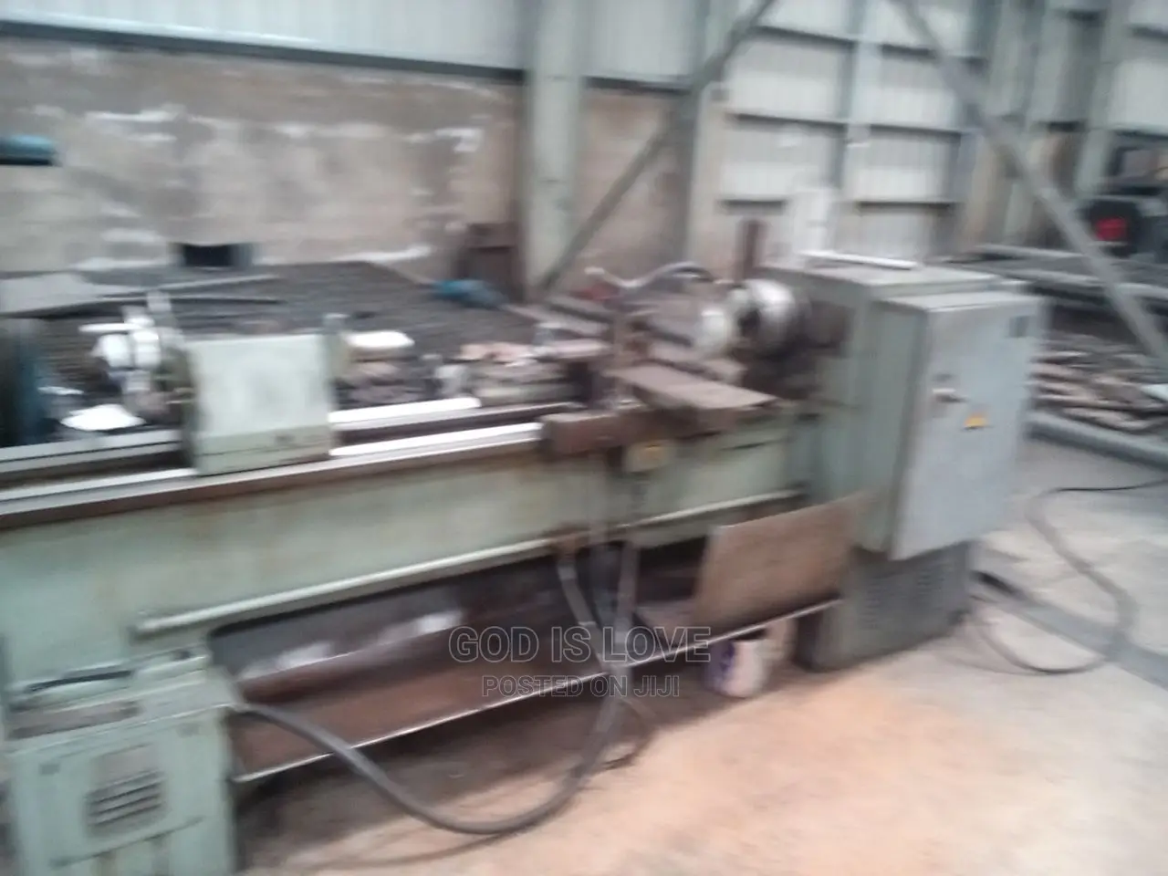 የሚሸጥ ቶርኖ ማሽን Lathe Machine