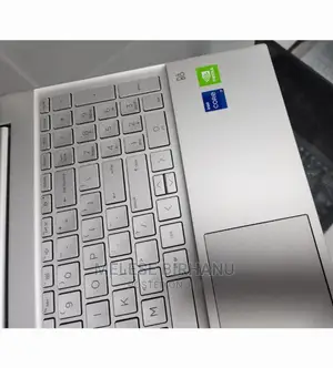 New Laptop HP 16GB Intel Core I7 SSD 512GB