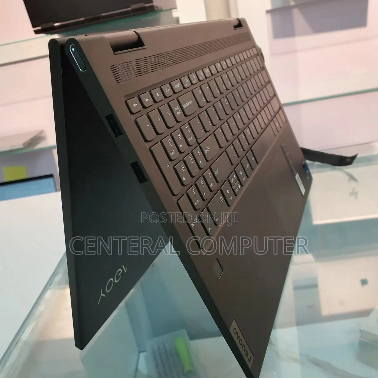 New Laptop Lenovo Yoga 730 12GB Intel Core I7 SSD 512GB