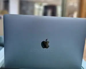 New Laptop Apple MacBook Pro 2020 M1 8GB Apple M1 Pro SSD 256GB