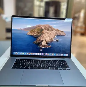 New Laptop Apple MacBook Pro M1 8GB Apple M1 Pro SSD 256GB