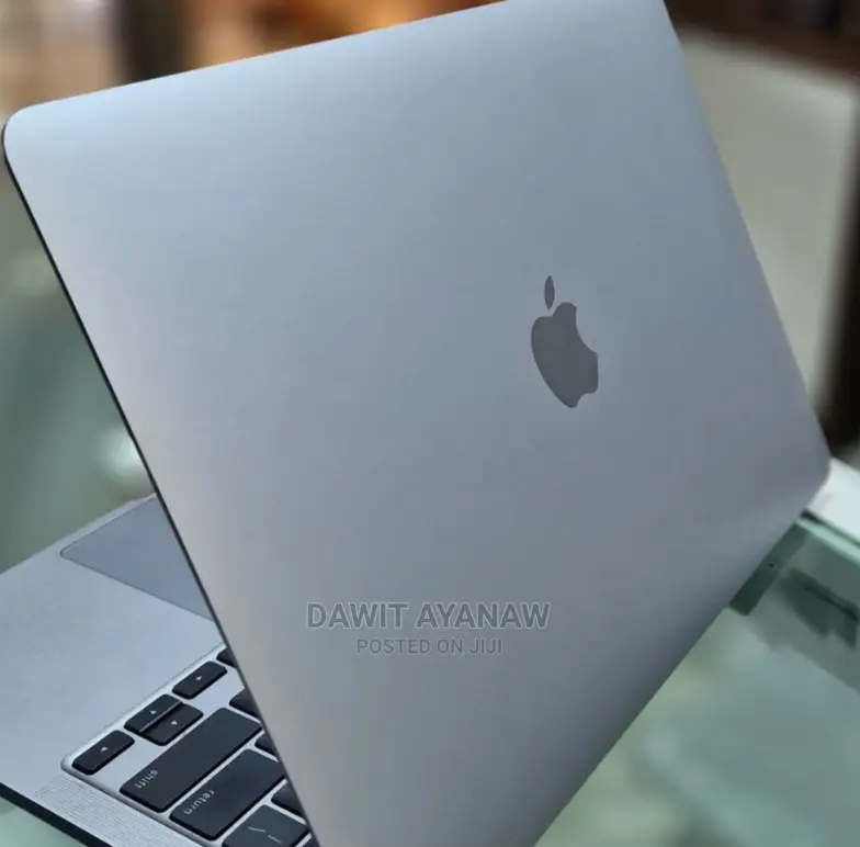 New Laptop Apple MacBook Pro M1 8GB Apple M1 Pro SSD 256GB