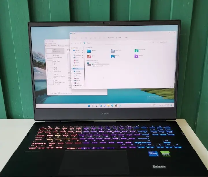 New Laptop HP 16GB Intel Core I7 SSD 1T