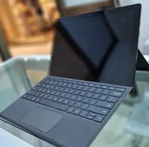 New Laptop Microsoft Surface 8GB Intel Core I5 SSD 256GB