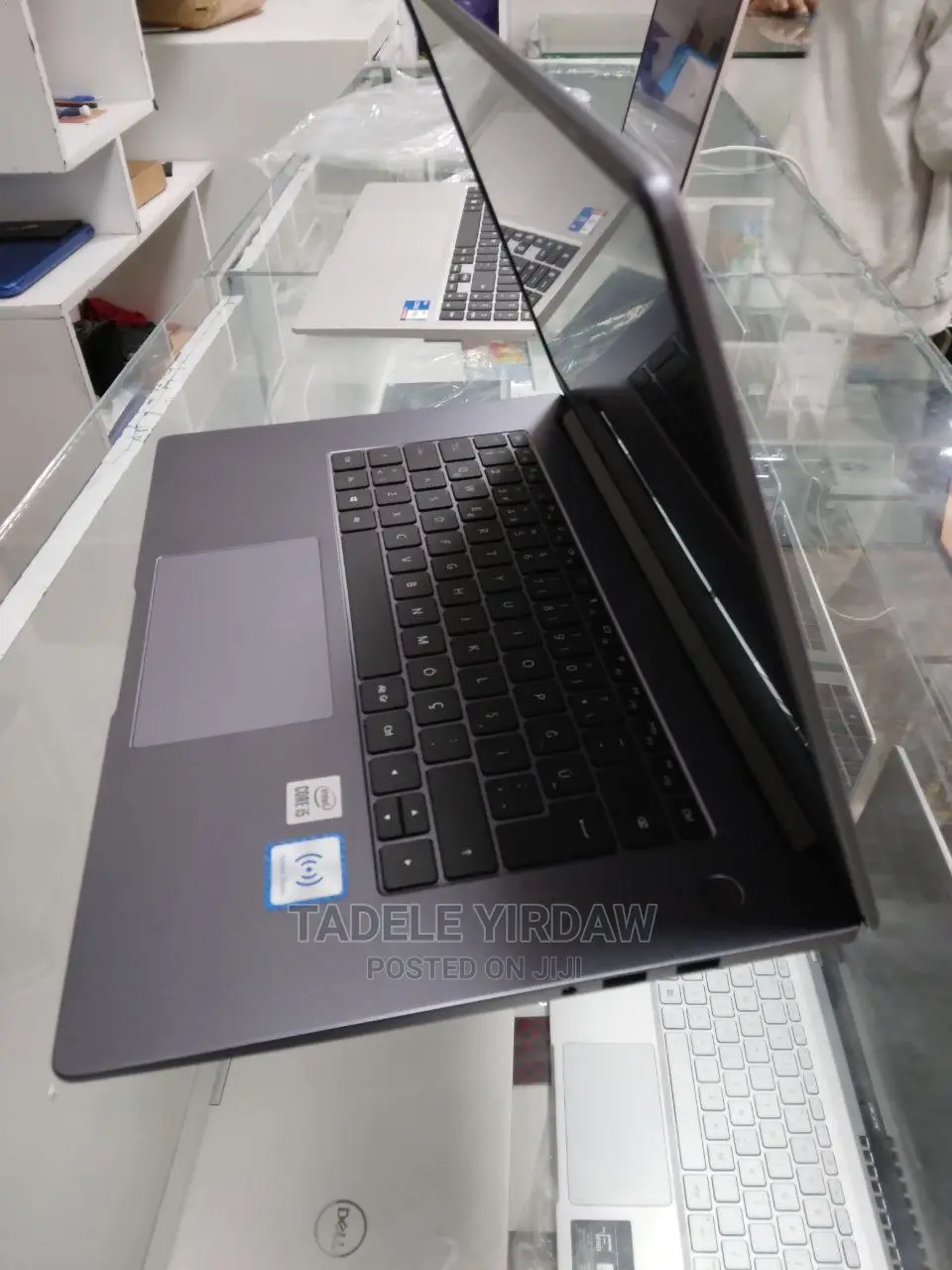 New Laptop Huawei MateBook 13 WRT-W19E 8GB Intel Core I5 SSD 512GB