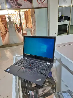 New Laptop Lenovo ThinkPad Yoga 370 8GB Intel Core I5 SSD 512GB