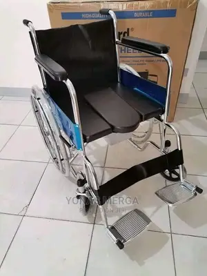 Commode Wheelchair With Arinola