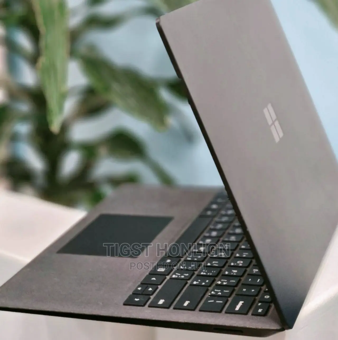 New Laptop Microsoft Surface 2 8GB Intel Core I7 SSD 256GB