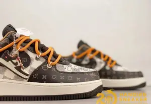 Lv Air Force