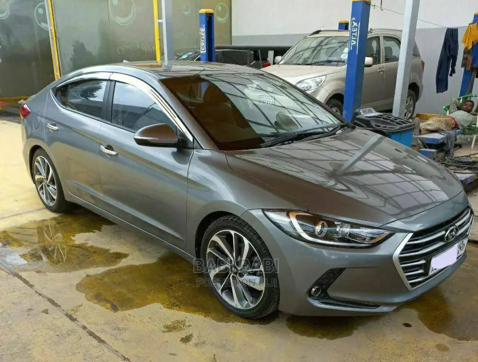 Hyundai Avante 2016 Silver