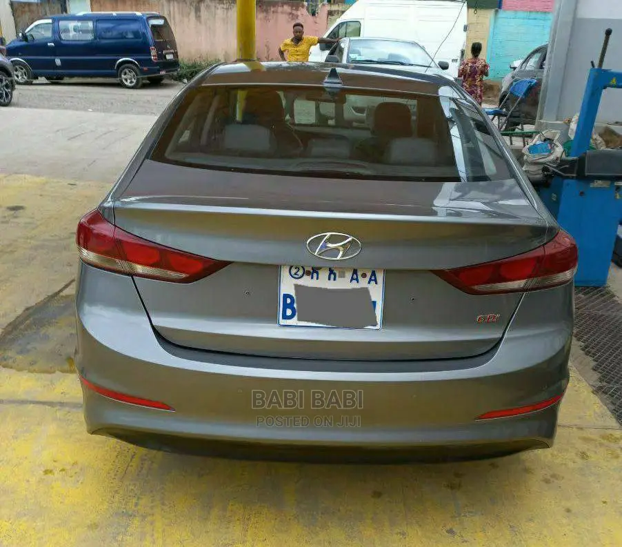 Hyundai Avante 2016 Silver