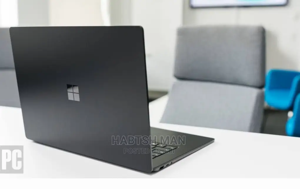 New Laptop Microsoft Surface 2 8GB Intel Core I7 SSD 256GB