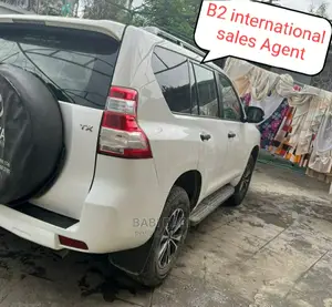 Toyota Land Cruiser Prado 2016 White