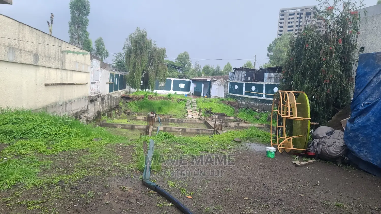 10bdrm House in Addis Abeba, Bole for sale