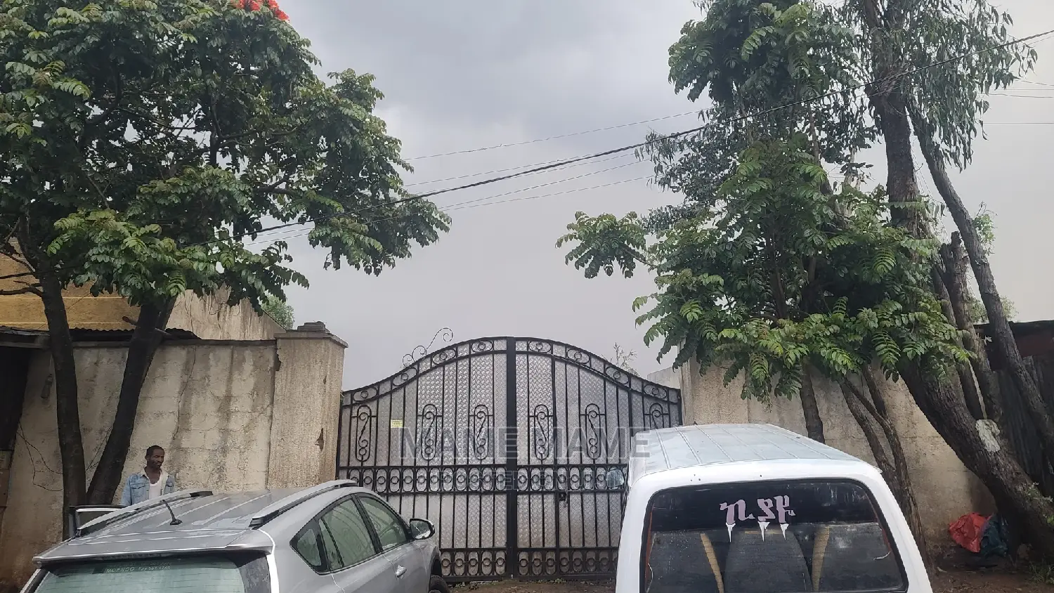 10bdrm House in Addis Abeba, Bole for sale