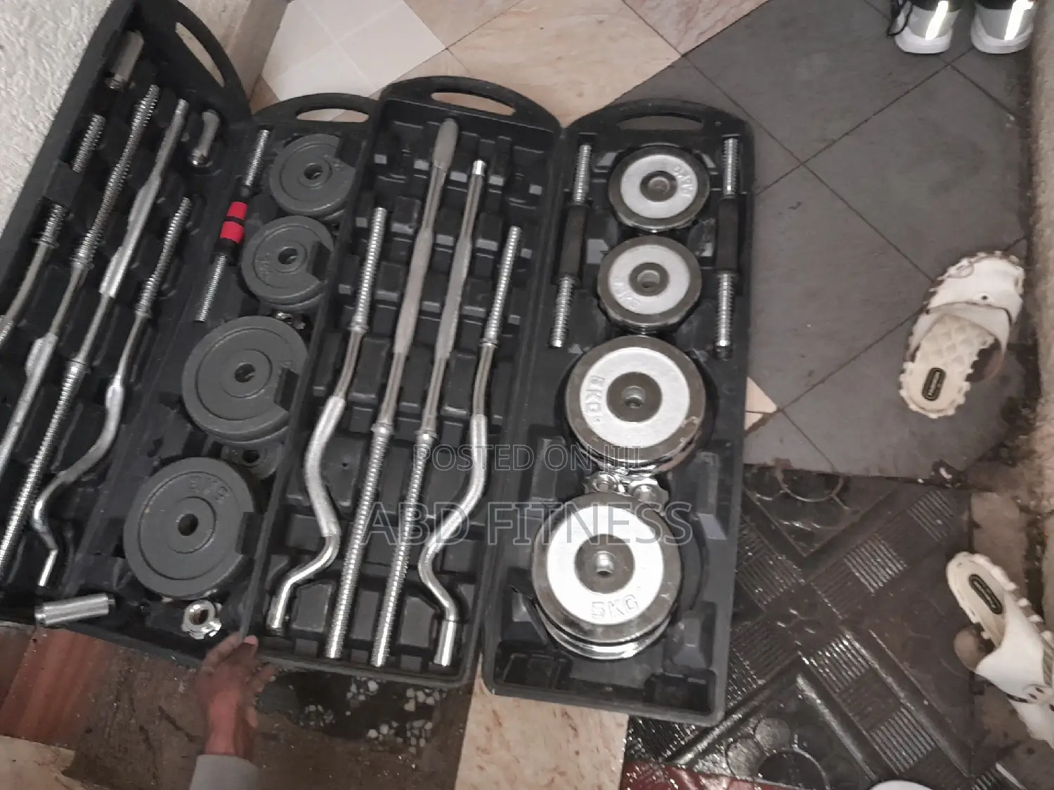 55kg Adjutable Dumbbell Set and Barbells