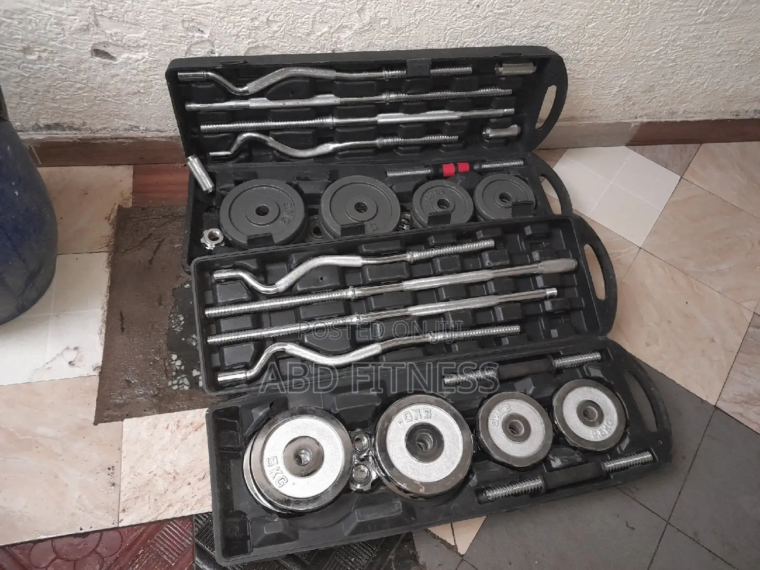 55kg Adjutable Dumbbell Set and Barbells