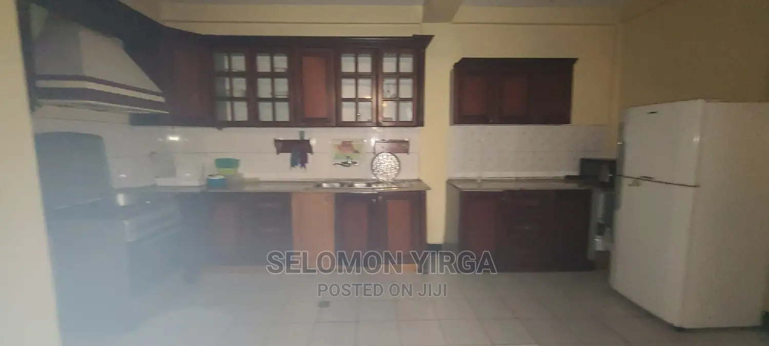 Furnished 6bdrm House in አድስ አበባ, Bole for rent