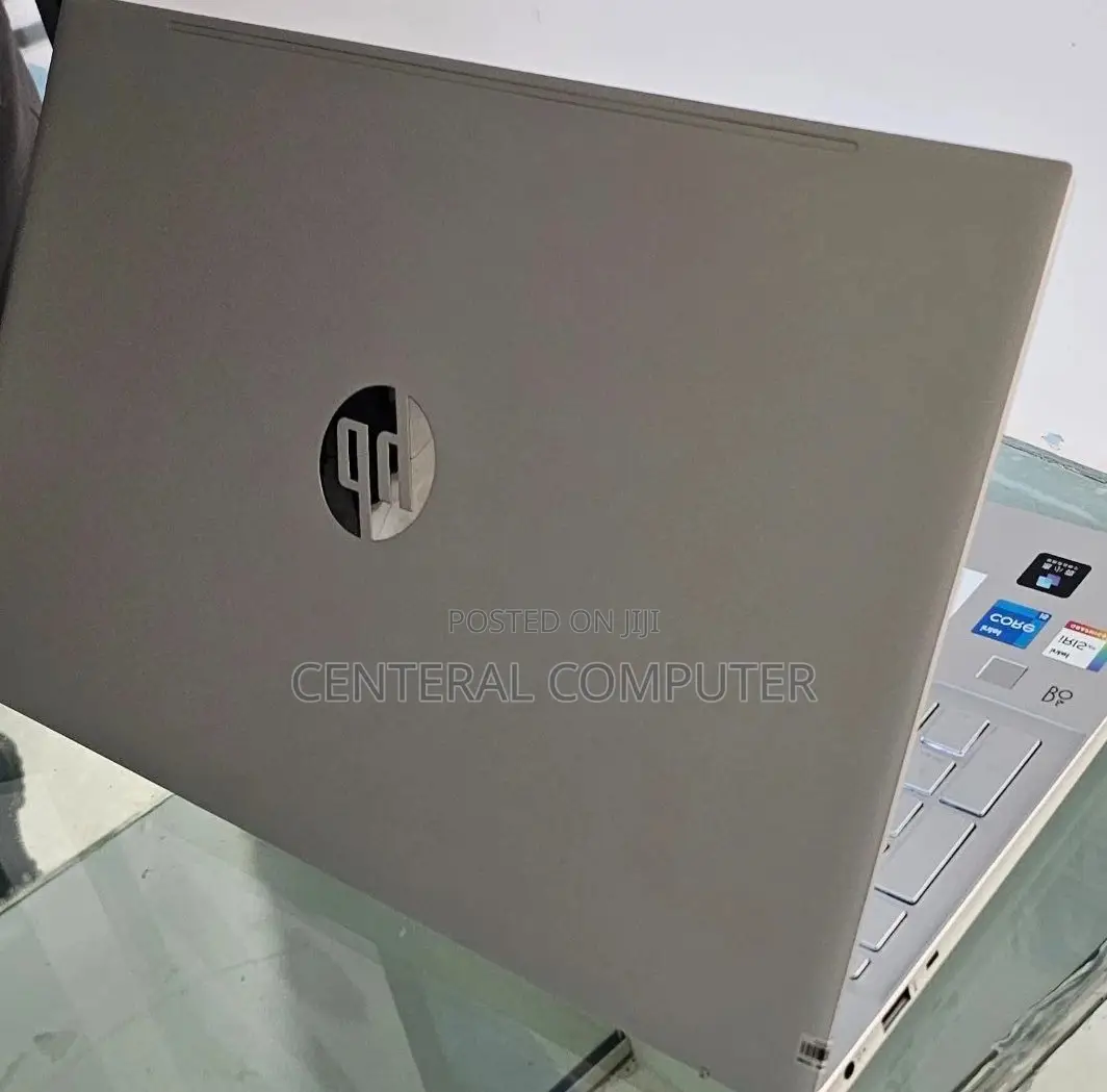 New Laptop HP Pavilion 11 16GB Intel Core I7 SSD 512GB