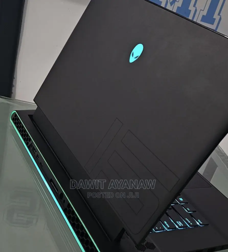 New Laptop Dell Alienware 15 16GB Intel Core I7 SSD 256GB