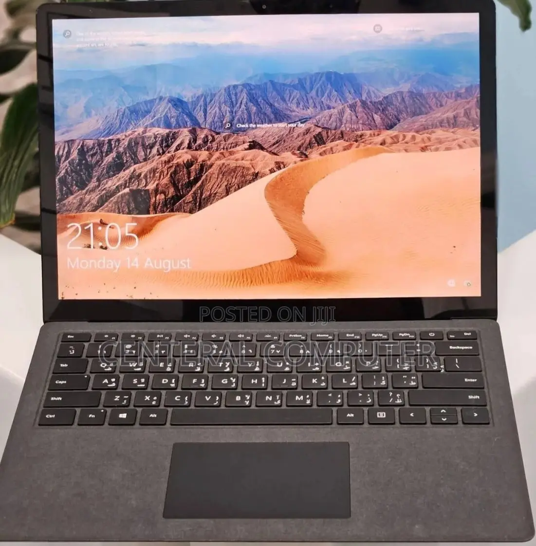 New Laptop Microsoft Surface Laptop 2 8GB Intel Core I7 SSD 256GB