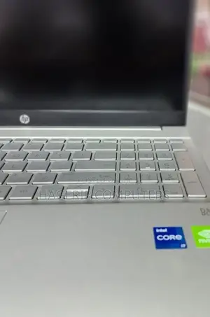 New Laptop HP Pavilion 15 8GB Intel Core i5 SSD 512GB