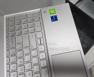 New Laptop HP Pavilion 15 8GB Intel Core i5 SSD 512GB