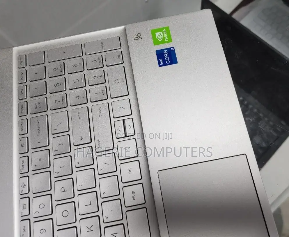 New Laptop HP Pavilion 15 8GB Intel Core i5 SSD 512GB