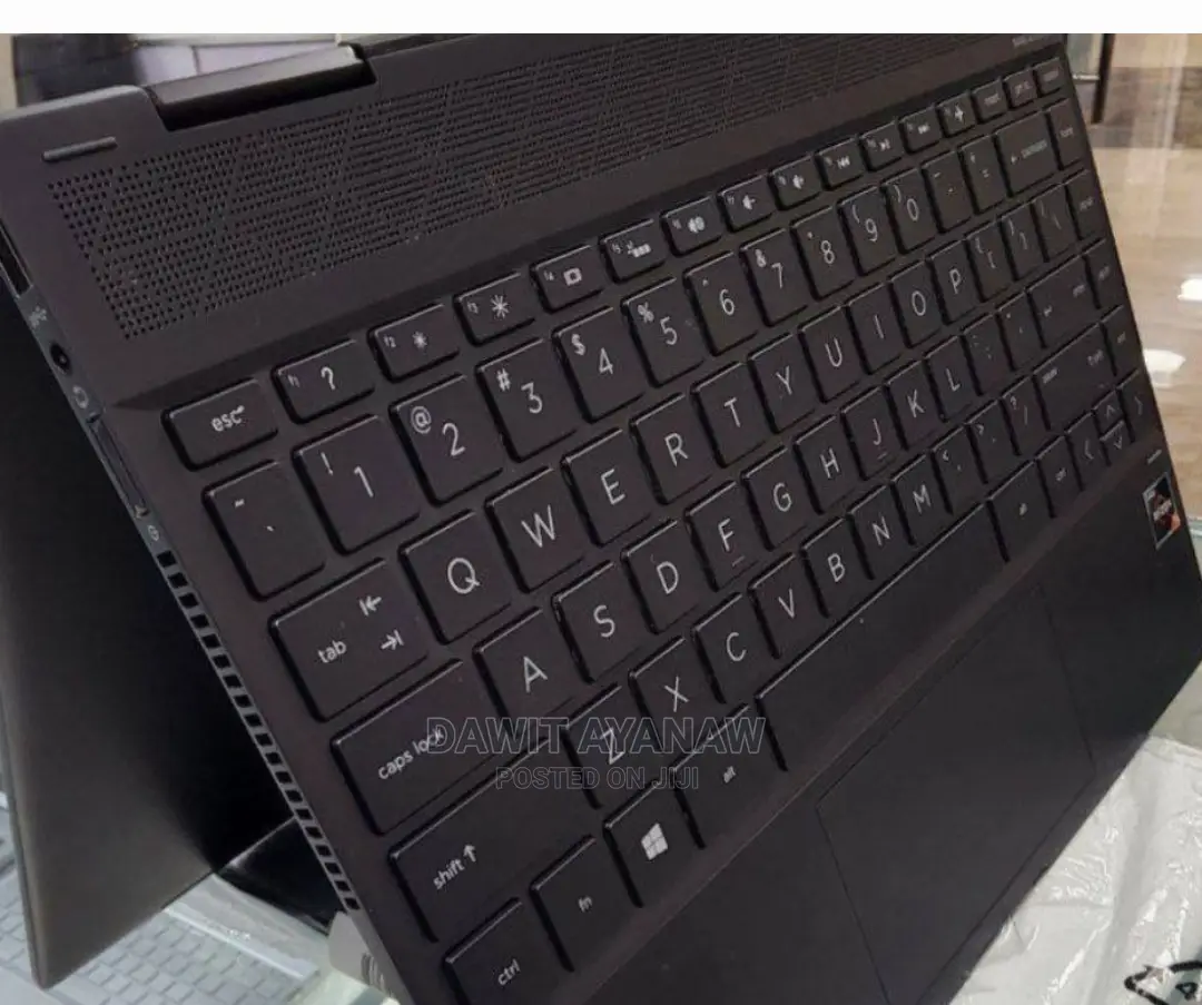 New Laptop HP 8GB AMD Ryzen 3 SSD 512GB