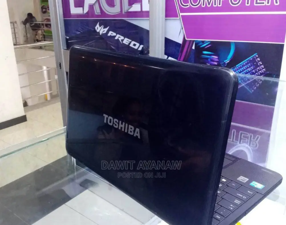 New Laptop Toshiba 4GB Intel Core I5 HDD 500GB