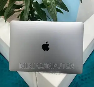 New Laptop Apple MacBook Pro 2020 M1 8GB SSD 256GB