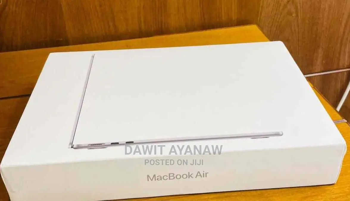 New Laptop Apple MacBook Air 2020 8GB Apple M2 SSD 256GB