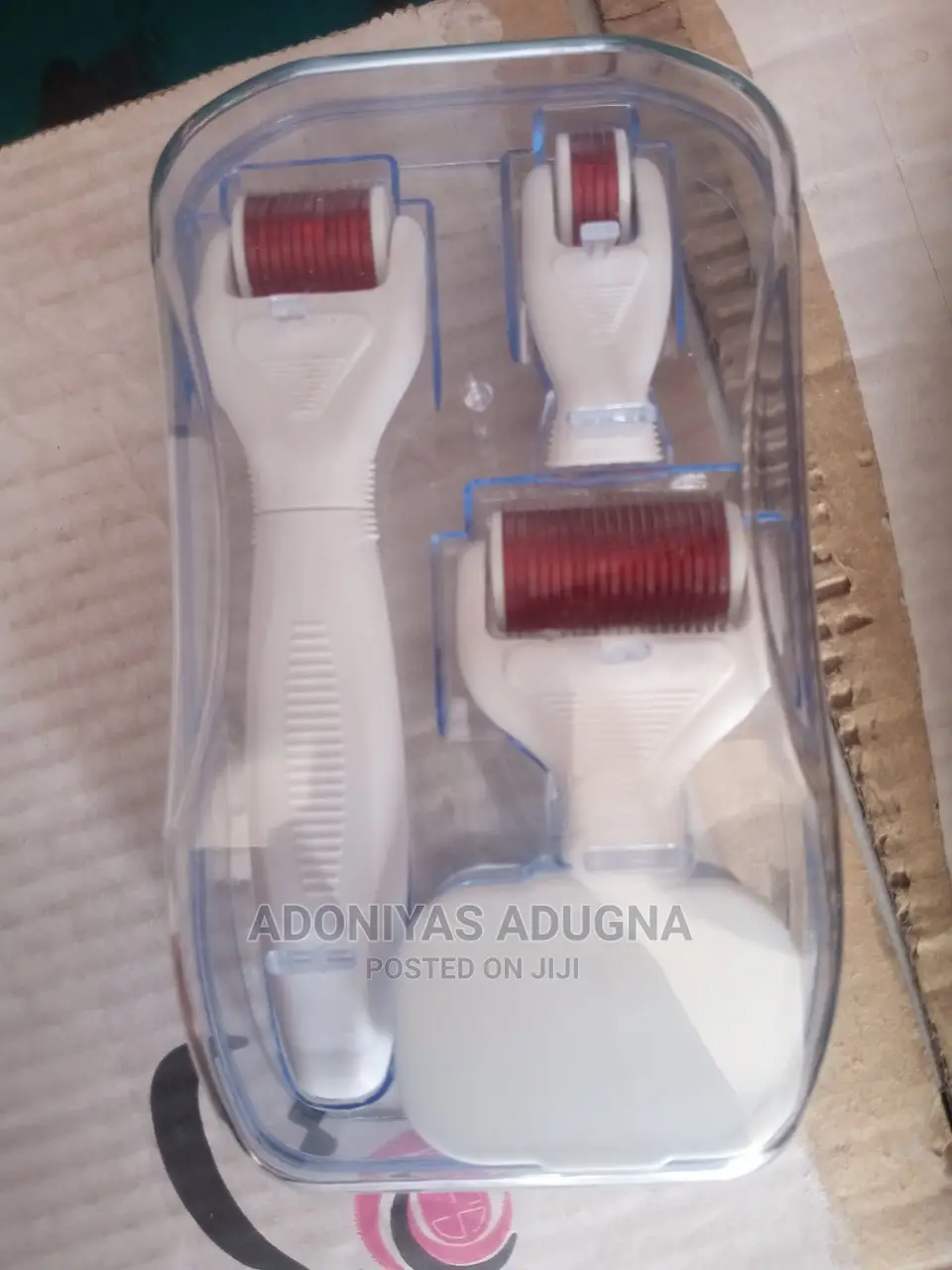 4 in 1 Derma Roller System.