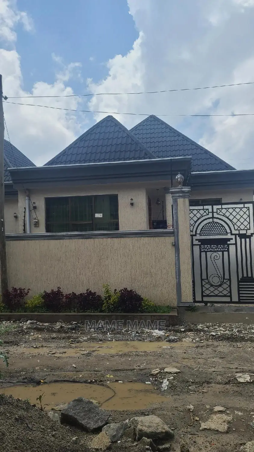 3bdrm Villa in Addis Abeba, Bole for sale