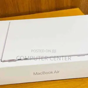 New Laptop Apple MacBook Air 2022 M2 8GB Apple M2 SSD 256GB