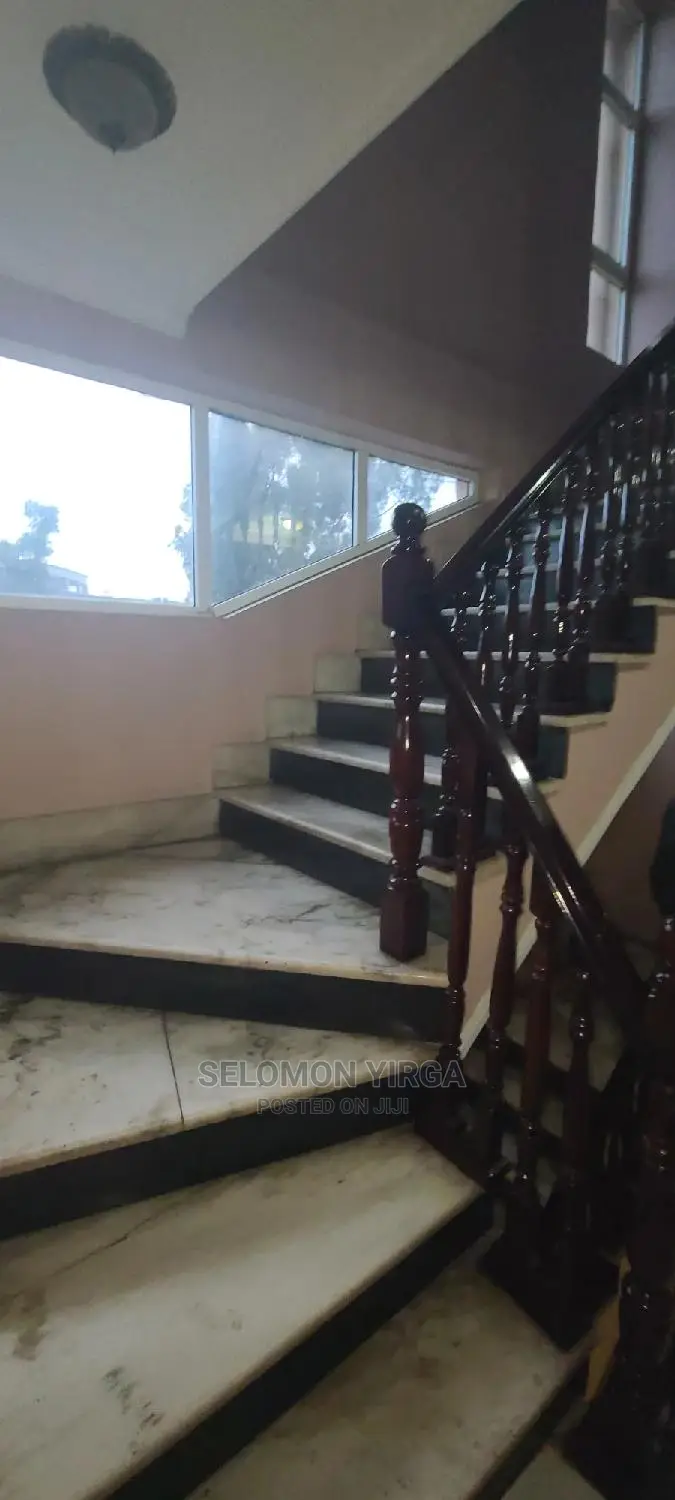 Furnished 6bdrm House in አድስ አበባ, Bole for rent