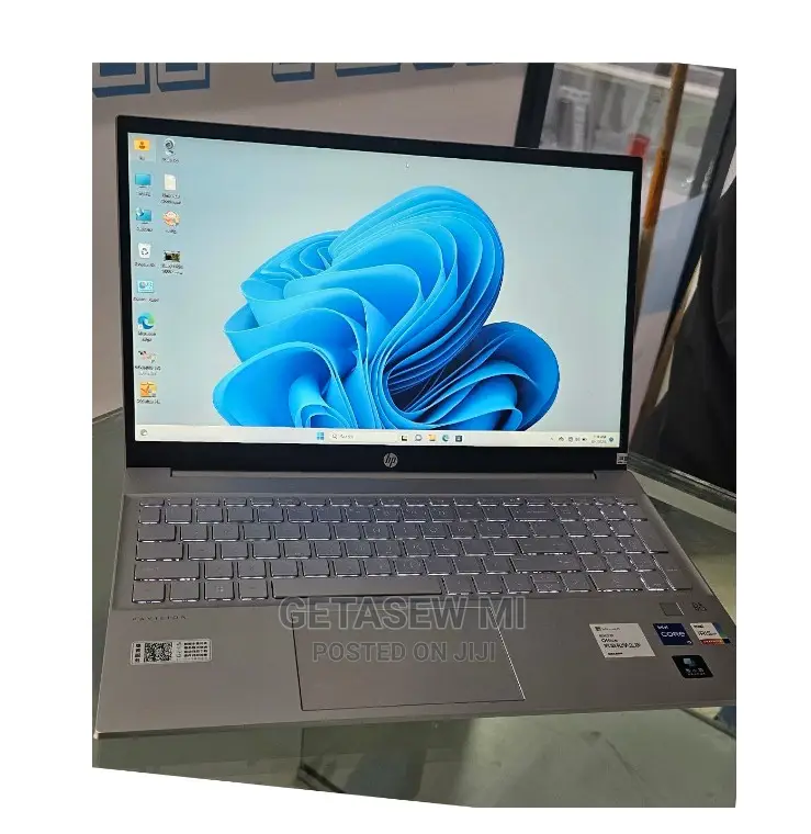 New Laptop HP Pavilion 15 8GB Intel Core I5 SSD 512GB